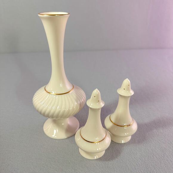 Lenox USA Regency Salt & Pepper Shakers & Coordinating Bud Vase with 24k Trim - Picture 1 of 8